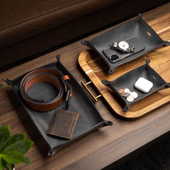 Main Street Forge Leather Valet Tray for Men – Rustic EDC Organizer for Keys, Phone & Wallet – Made in USA – Whiskey Barrel Brown
