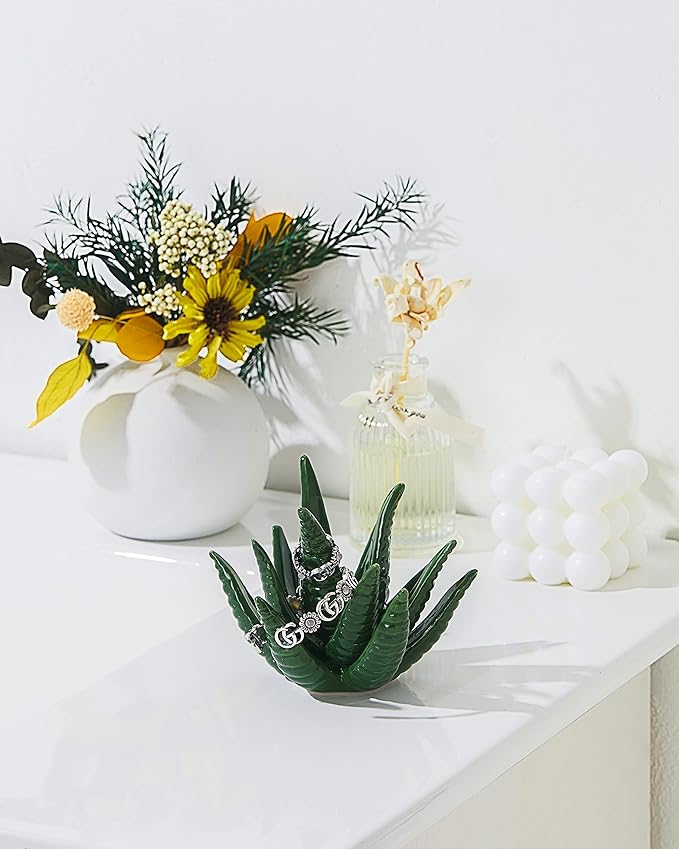 PUDDING CABIN Succulent Ring Holder, Stand & Display - Green Cactus Aesthetic Preppy Room Decor, Perfect for Women, Friends, Bridesmaids, Engagement & Christmas Gifts