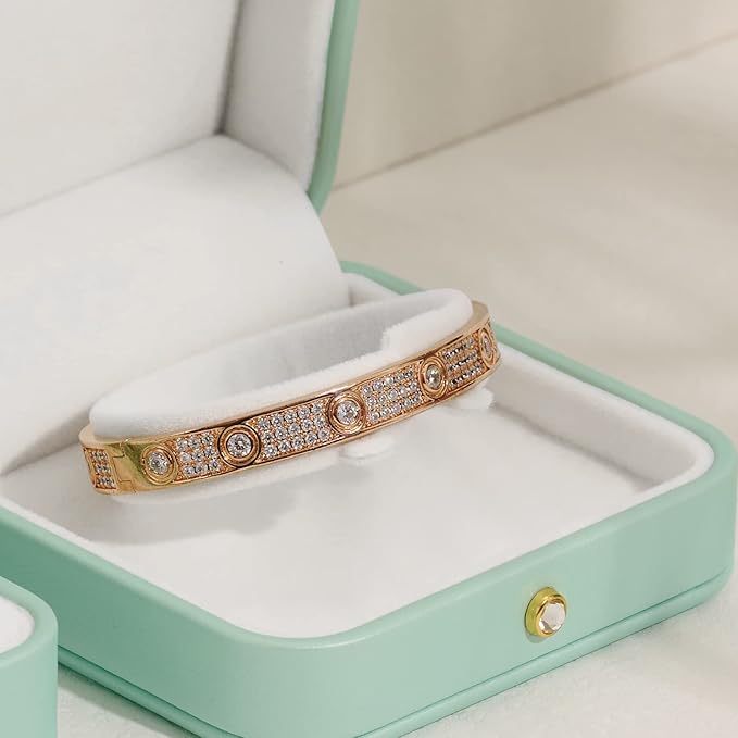 Oirlv Gorgeous Mint Green Bracelet Gift Box Leather Bangle Box for Jewelry Gift White Velvet Interior Bangle Bracelet Storage