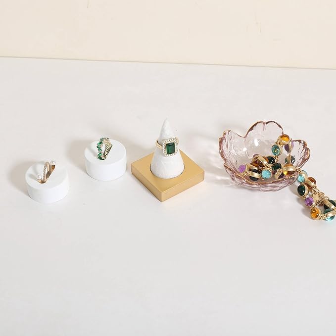 GemeShou Jewelry ring display holder for selling, velvet ring cone display stand, cute cone shaped ring holder with golden coated base,Small jewelry ring storage organizer【Ring holder-white 1 cone】