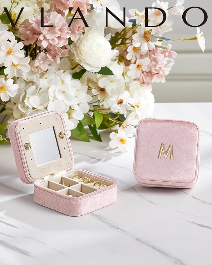 Vlando Travel Gifts for Women Girls, Birthday Gifts for Women, Mothers Gifts, Graduation Gifts for Her, Teacher Appreciation Gifts for Girls - Letter V, Pink