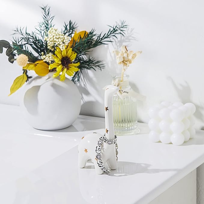 PUDDING CABIN White Dinosaur Ring Holder Engagement Wedding Ring Stand, Dinosaur Gifts, Cute Preppy Room Decor, Birthday Gifts for Women Her Girls Friends, Bridal Shower Bridesmaid Christmas Gifts