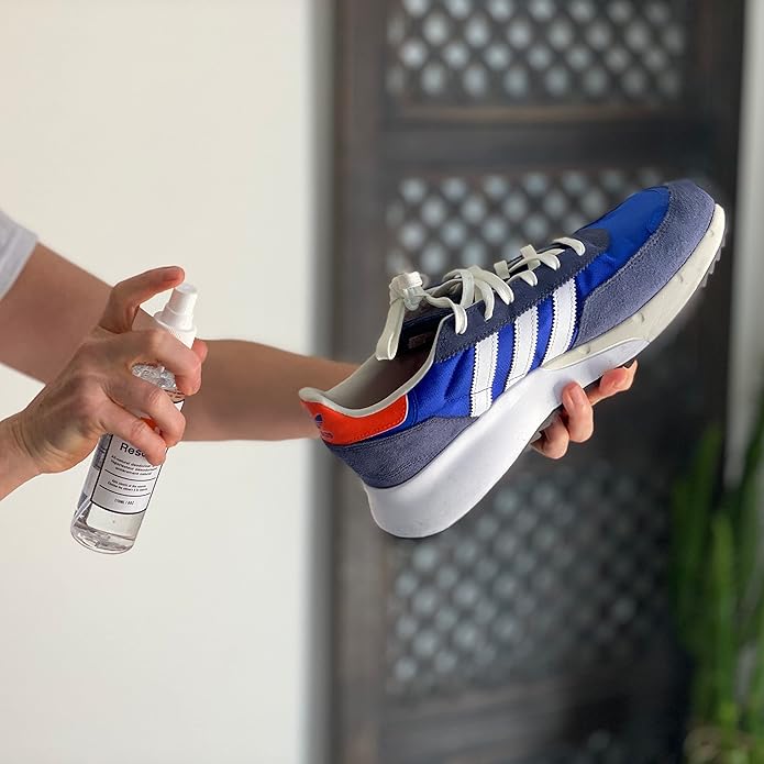 BootRescue All-Natural Premium Shoe Deodorizer Spray. Eliminates Odor & Refreshes Sneakers, Running & Tennis Shoes, Work Boots, Sandals, Gym Bag, All Footwear. Long Lasting Smell Eliminator, 170mL/6oz