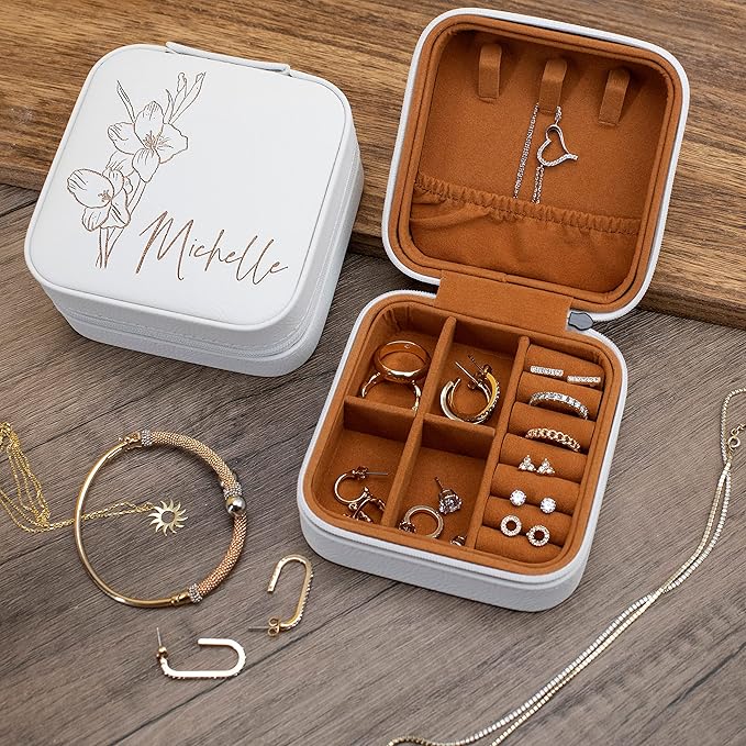 Custom Leather Jewelry Box w/Name & Birth Flower Month - Birthday Gifts for Women, Personalized Jewelry Travel Case - Customized Jewelry Organizer Box, Mom Birthday Gifts - Emerald