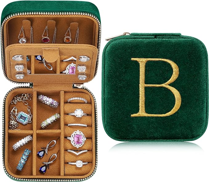 Parima Bridesmaid Gifts Wedding Day - Plush Velvet Bridesmaid Travel Jewelry Case Organizer Jewelry Box Bridal Shower Bride Maid Matron Of Honor Bachelorette Gifts Bride Gifts - Letter B, Green
